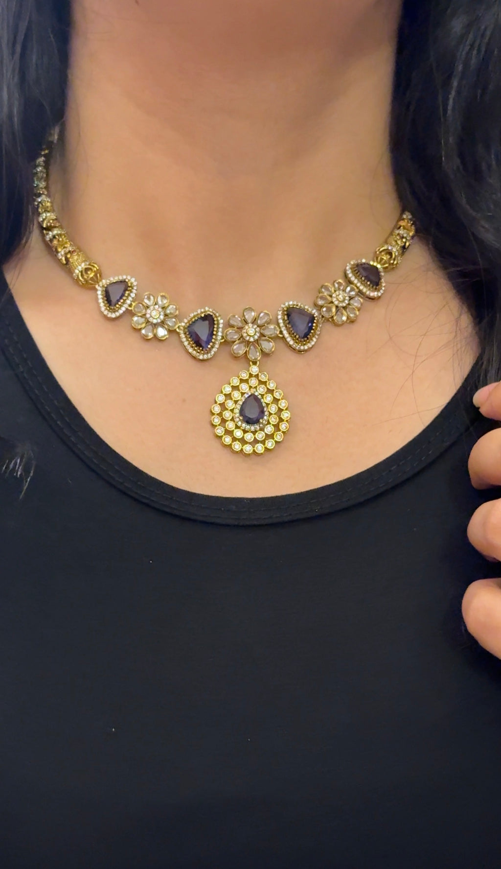 Lavender Diamond Hasli with Earrings
