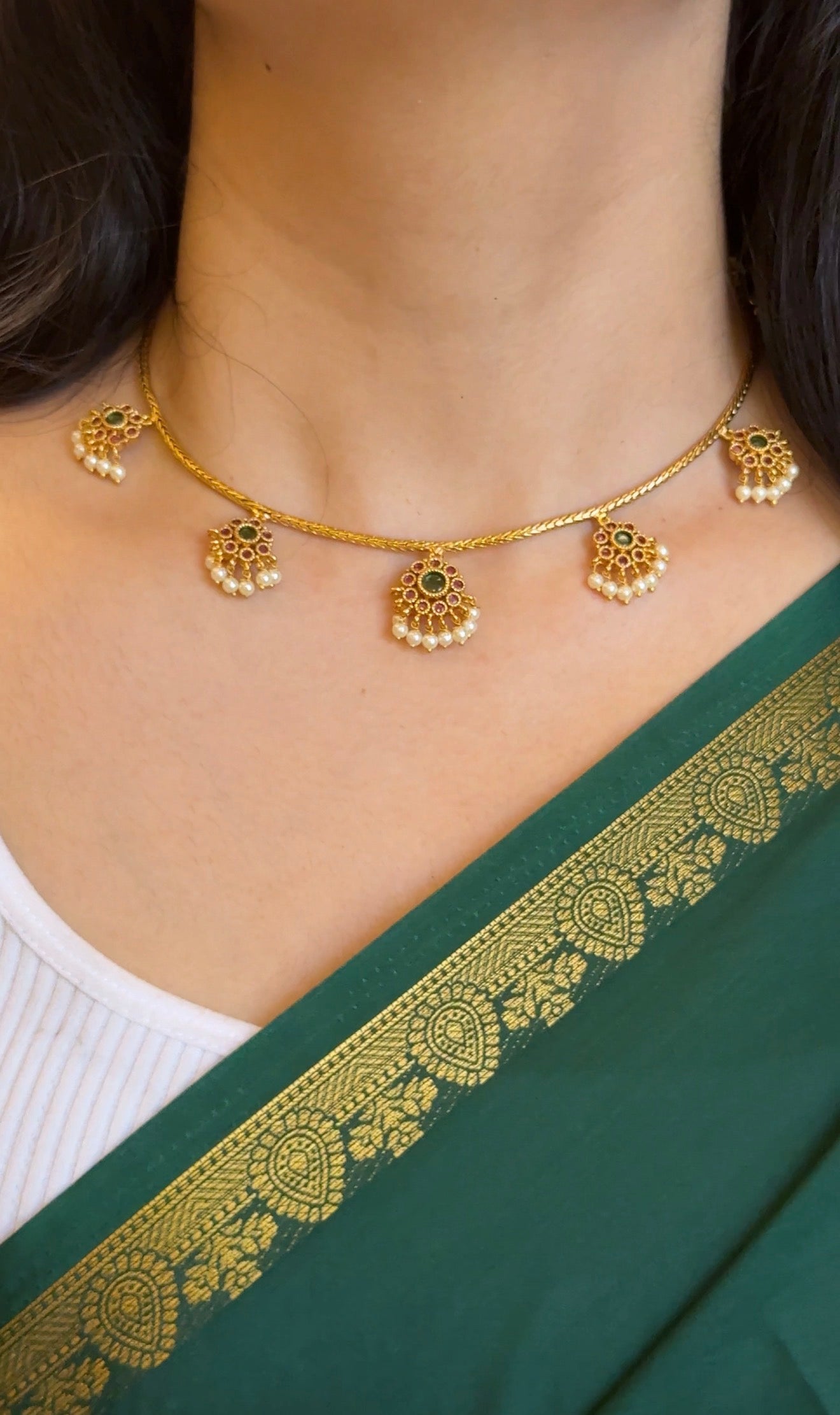 5 pendant floral Attigai with Earrings
