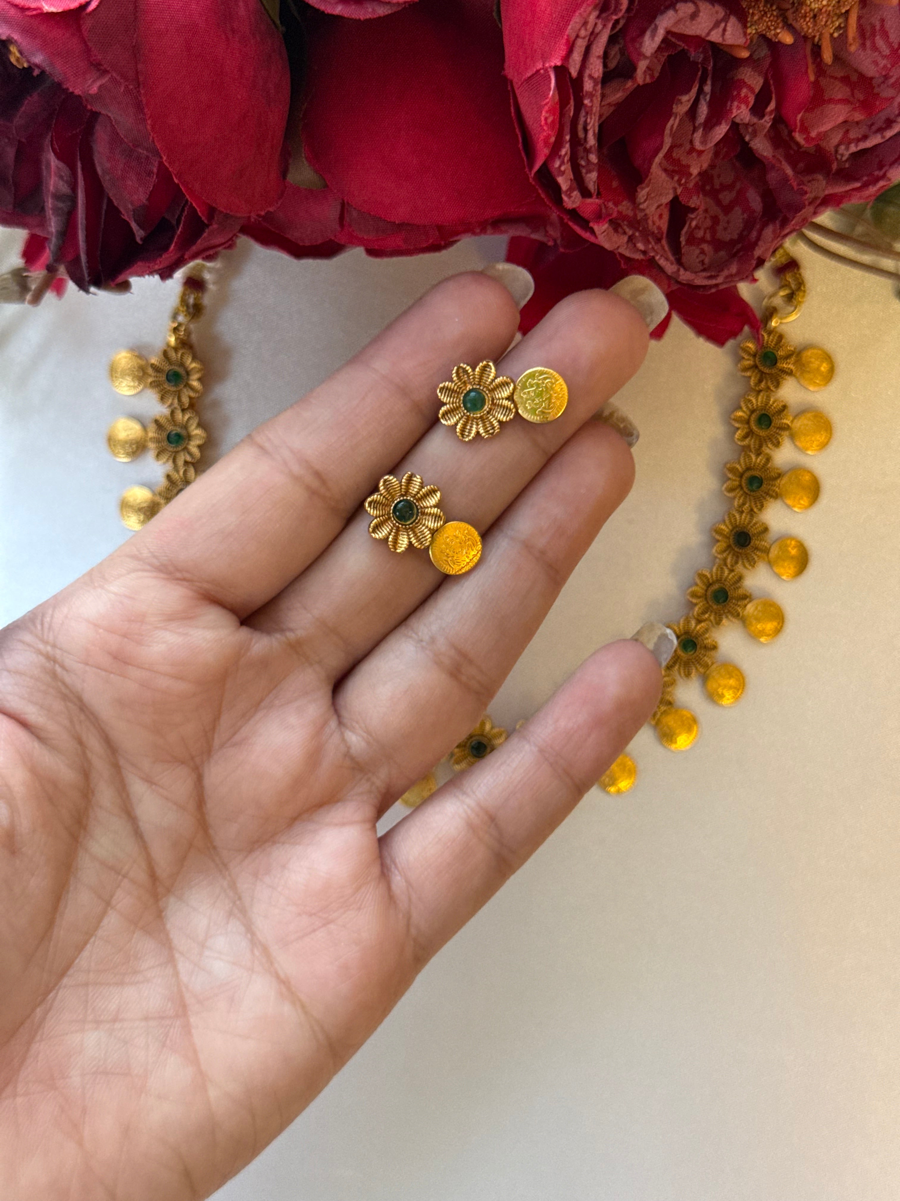 Green Floral Coin Necklace with Earrings