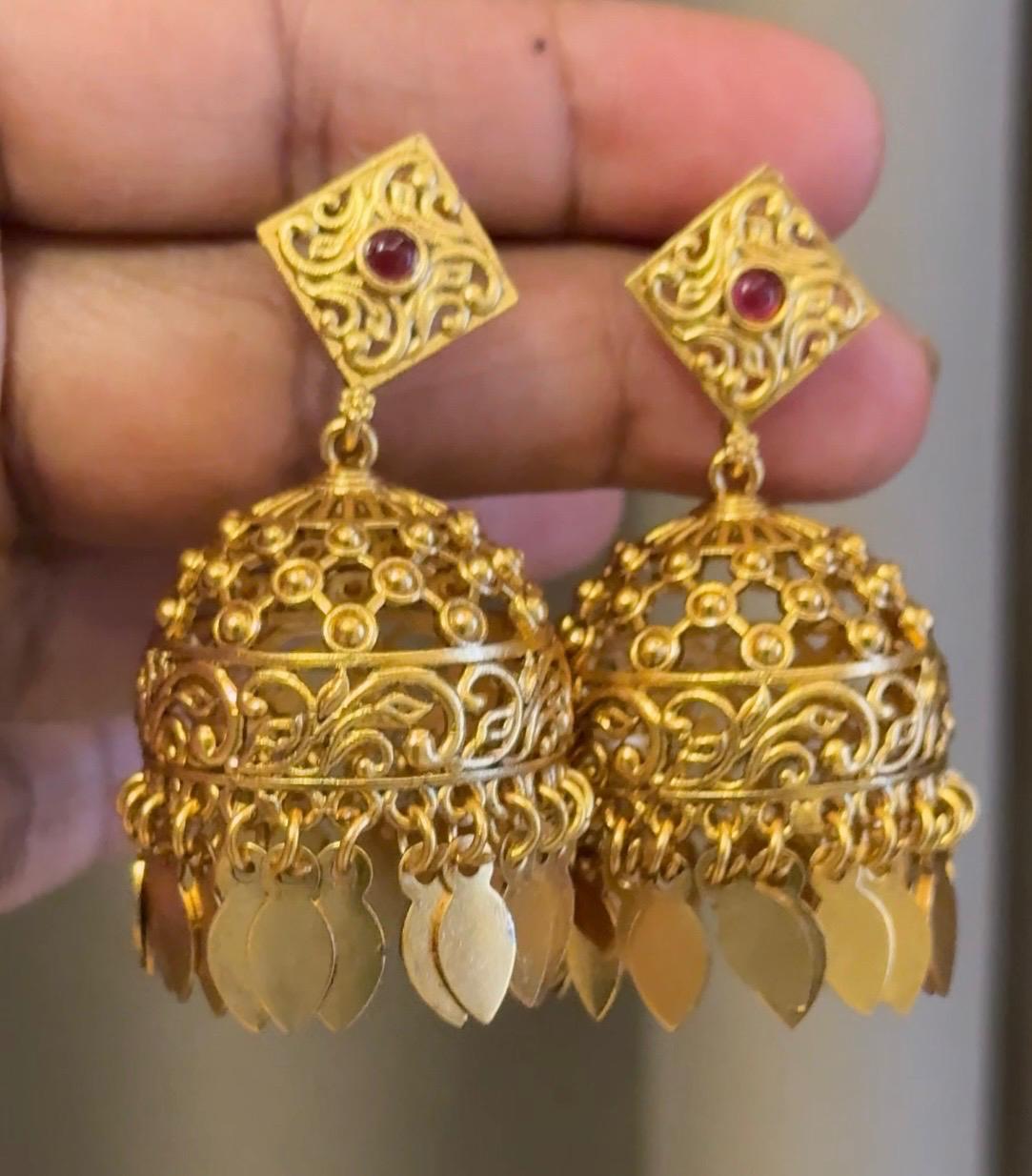 LLAKATHALI JHUMUKKAS