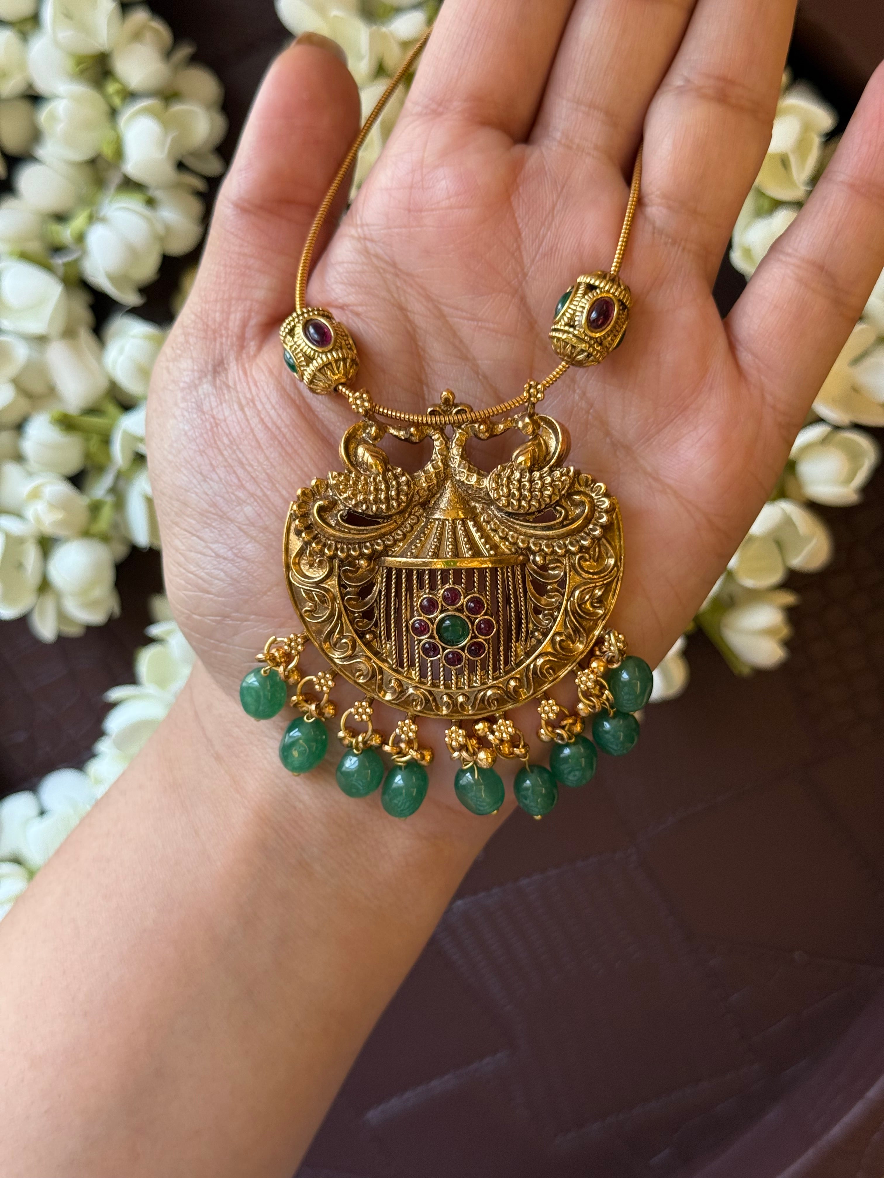 Non Idol Jade Necklace with earrings