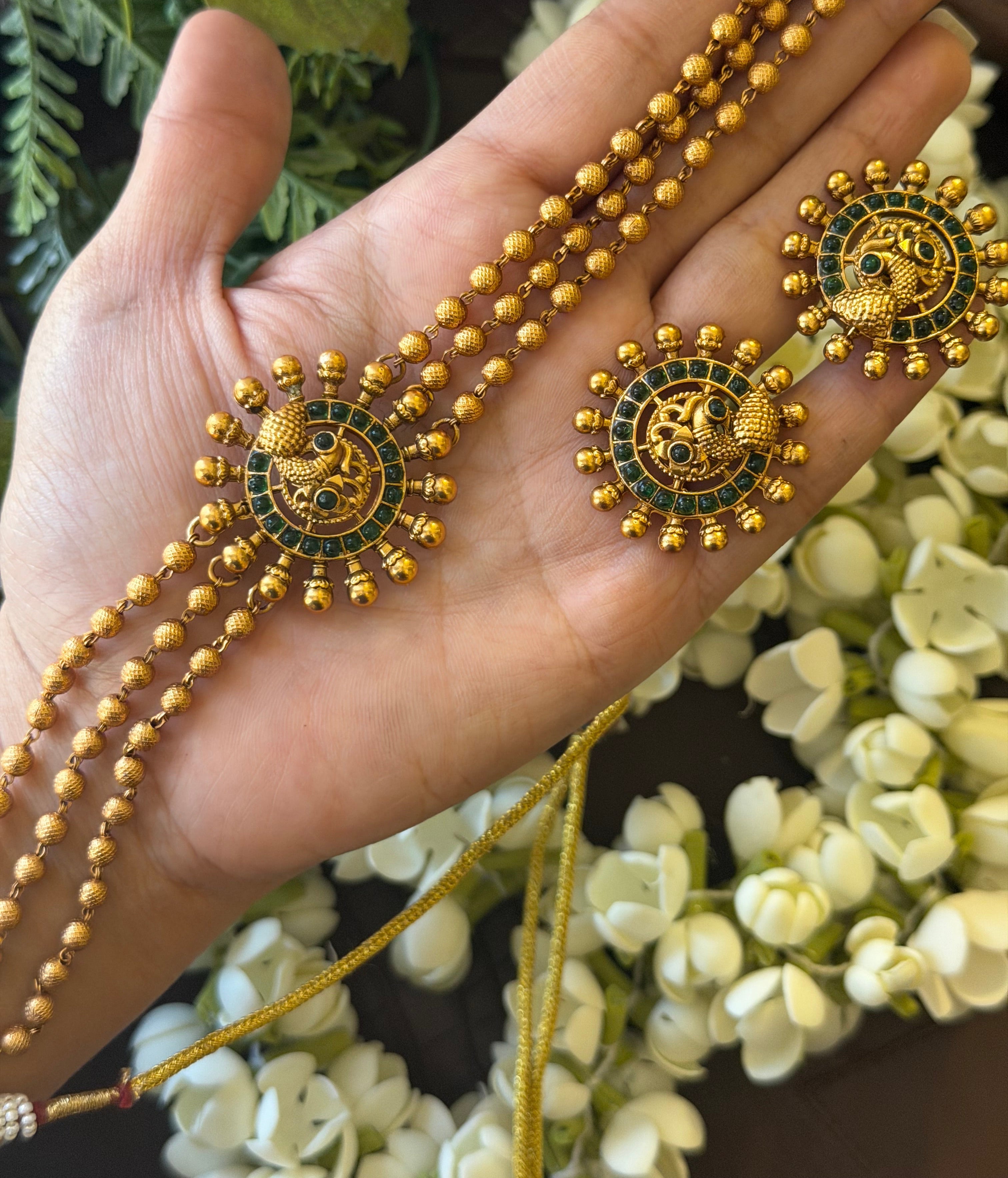 Gold Bead Green Flower Choker