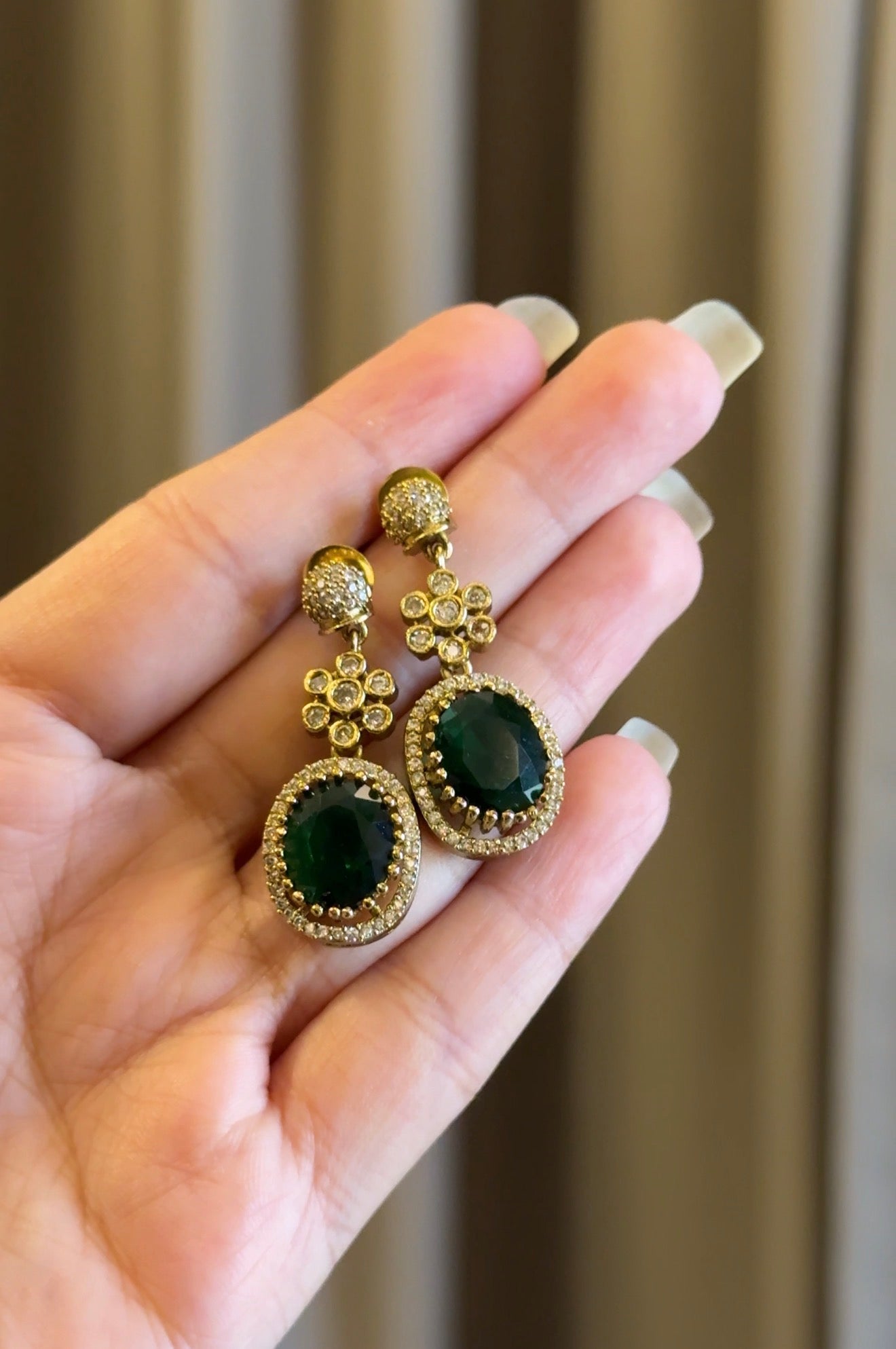 Emerald Diamond Necklace with Earrings