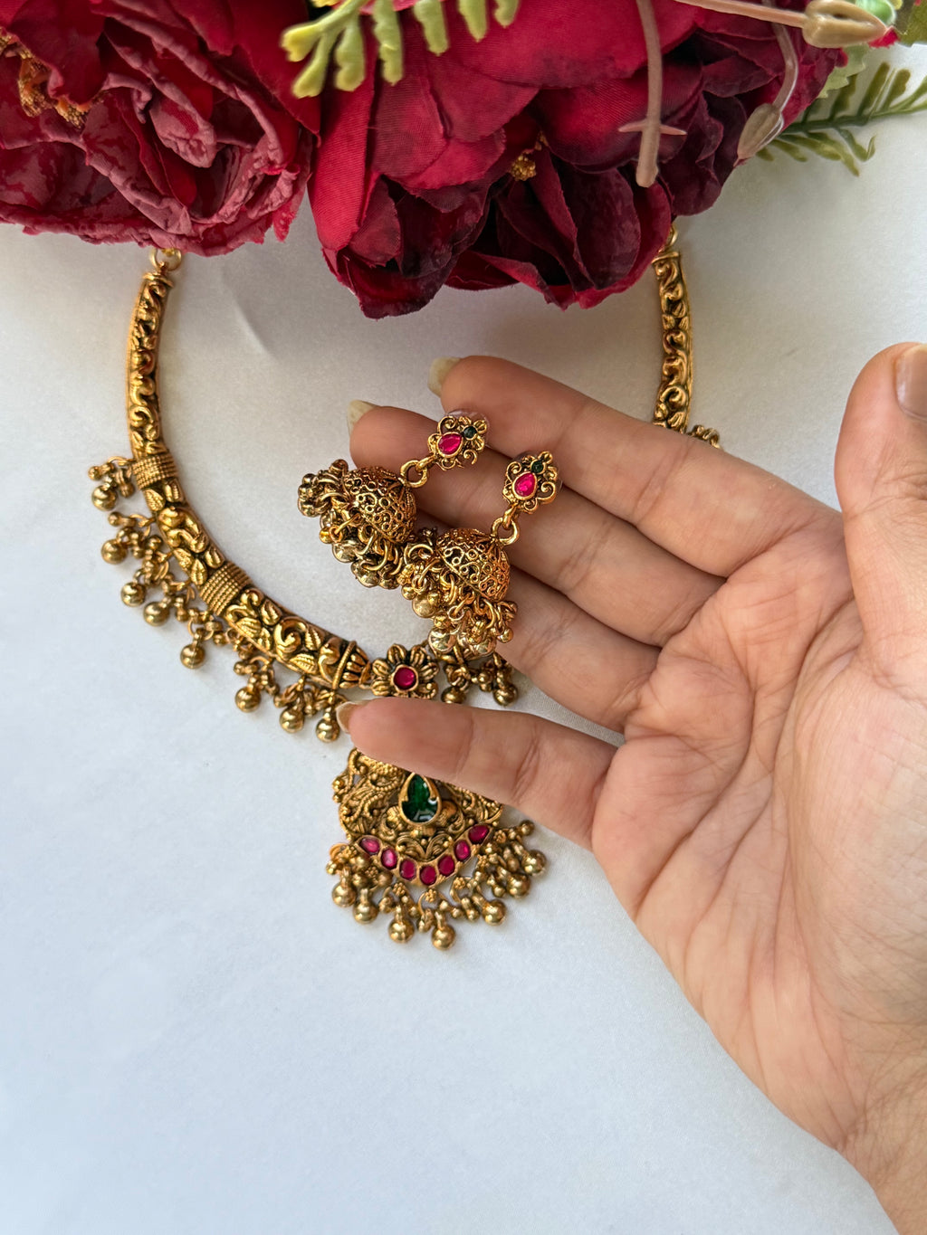 Non Idol Gold Hasli With Jhumkas