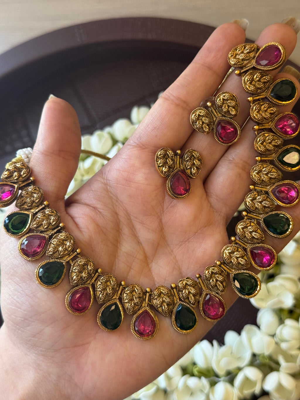 Multi stone Leaf Necklace with Earrings