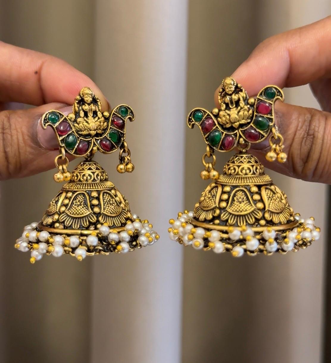 Premium Parvathi Jhumukka