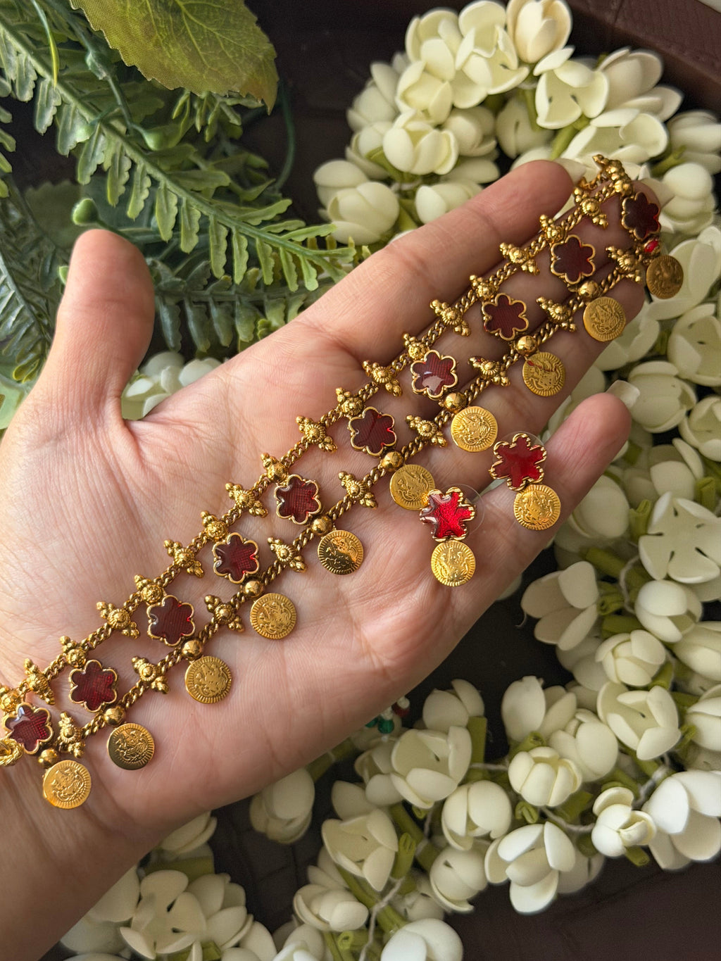 Red Flower Choker with Earrings