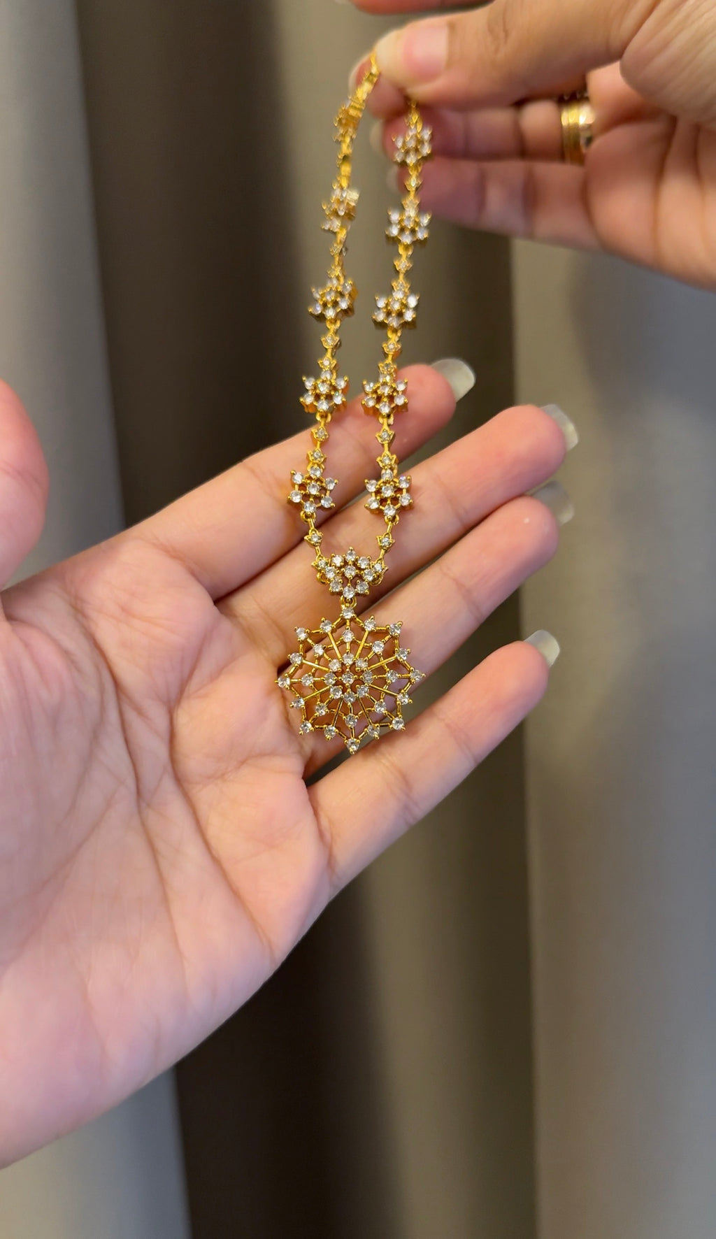 Floral Diamond stone Necklace with Earrings
