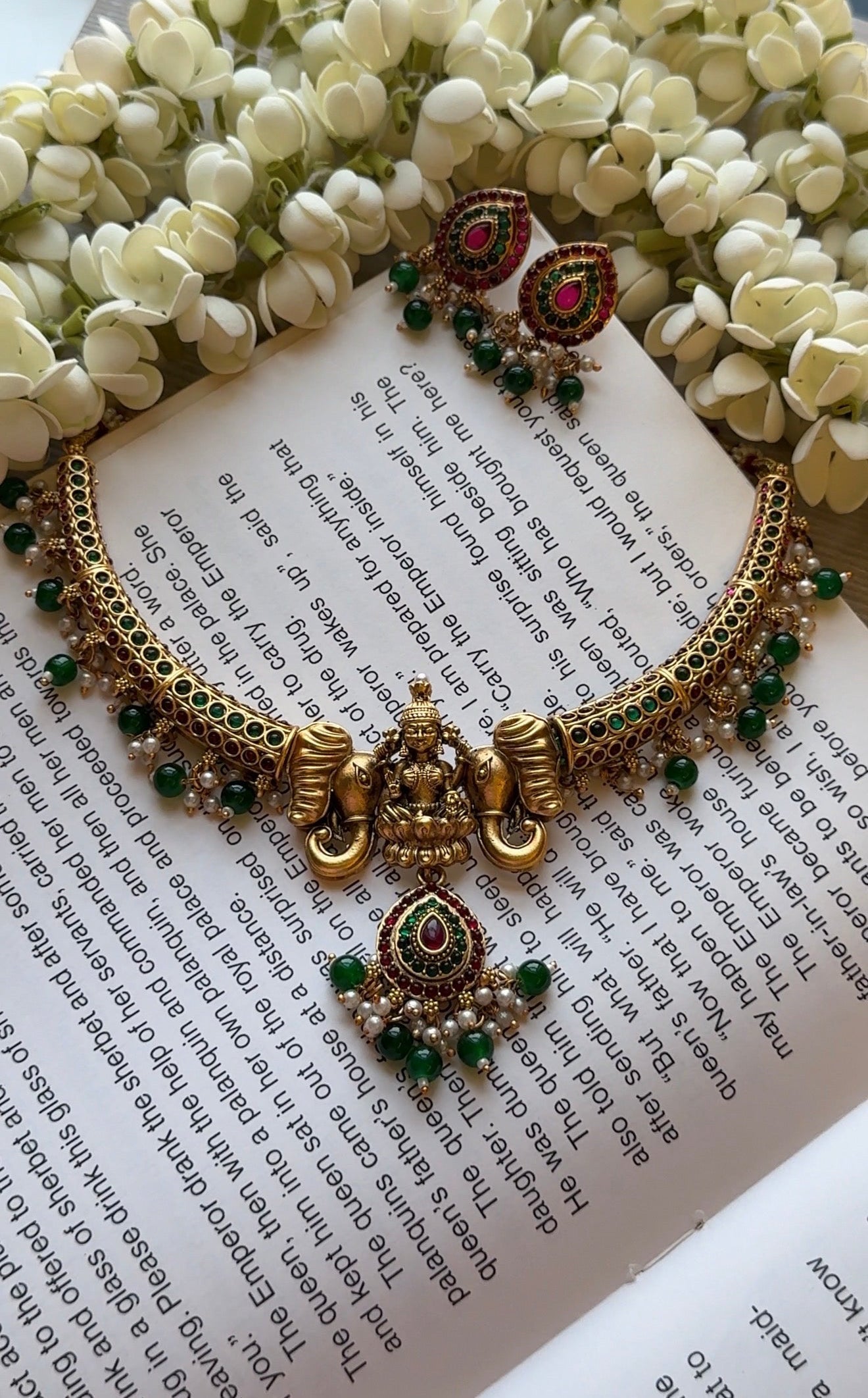 Viral Elephant Hasli with Earrings