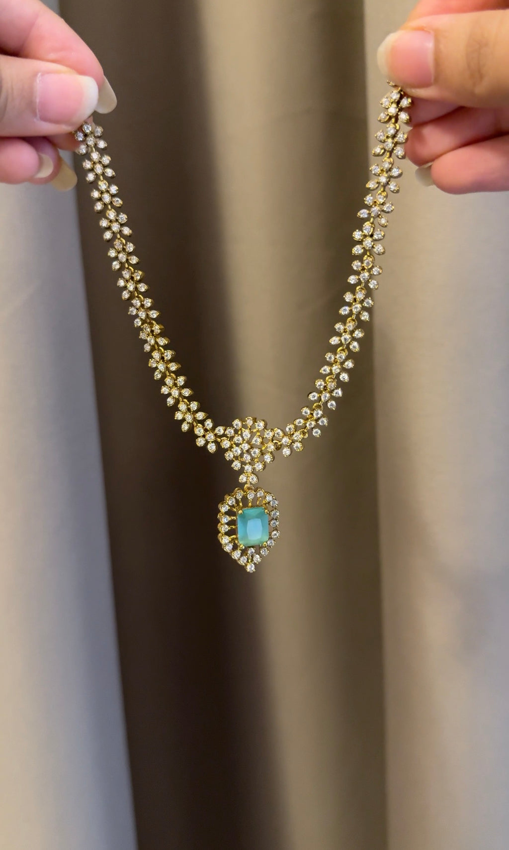 Turquoise stone Necklace with Earrings