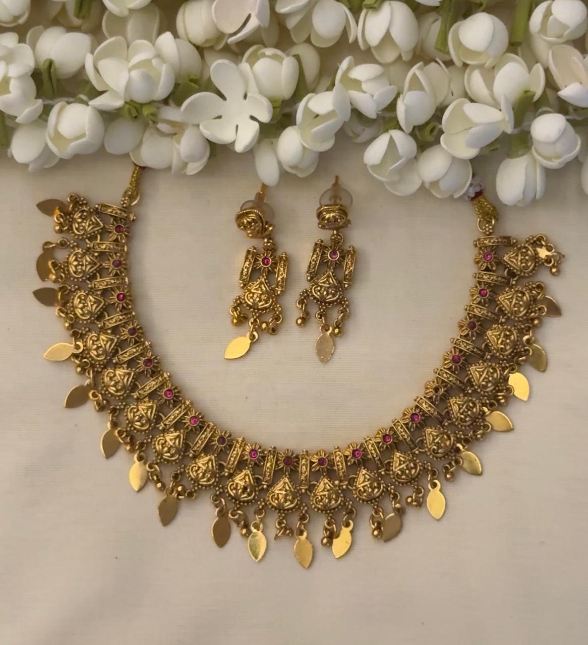 Antique llakathali Necklace With Earings