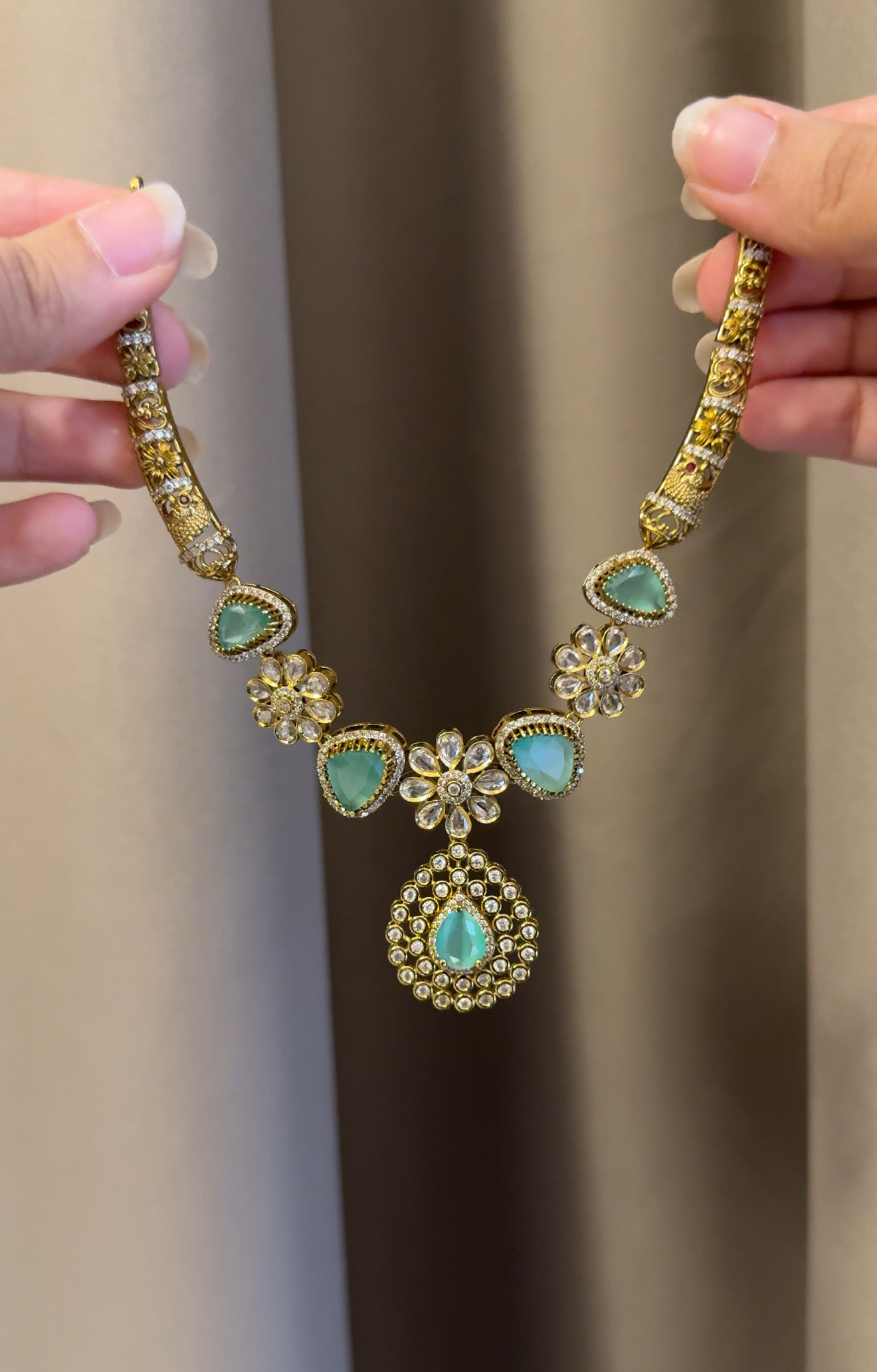 Turquoise Diamond Hasli with Earrings