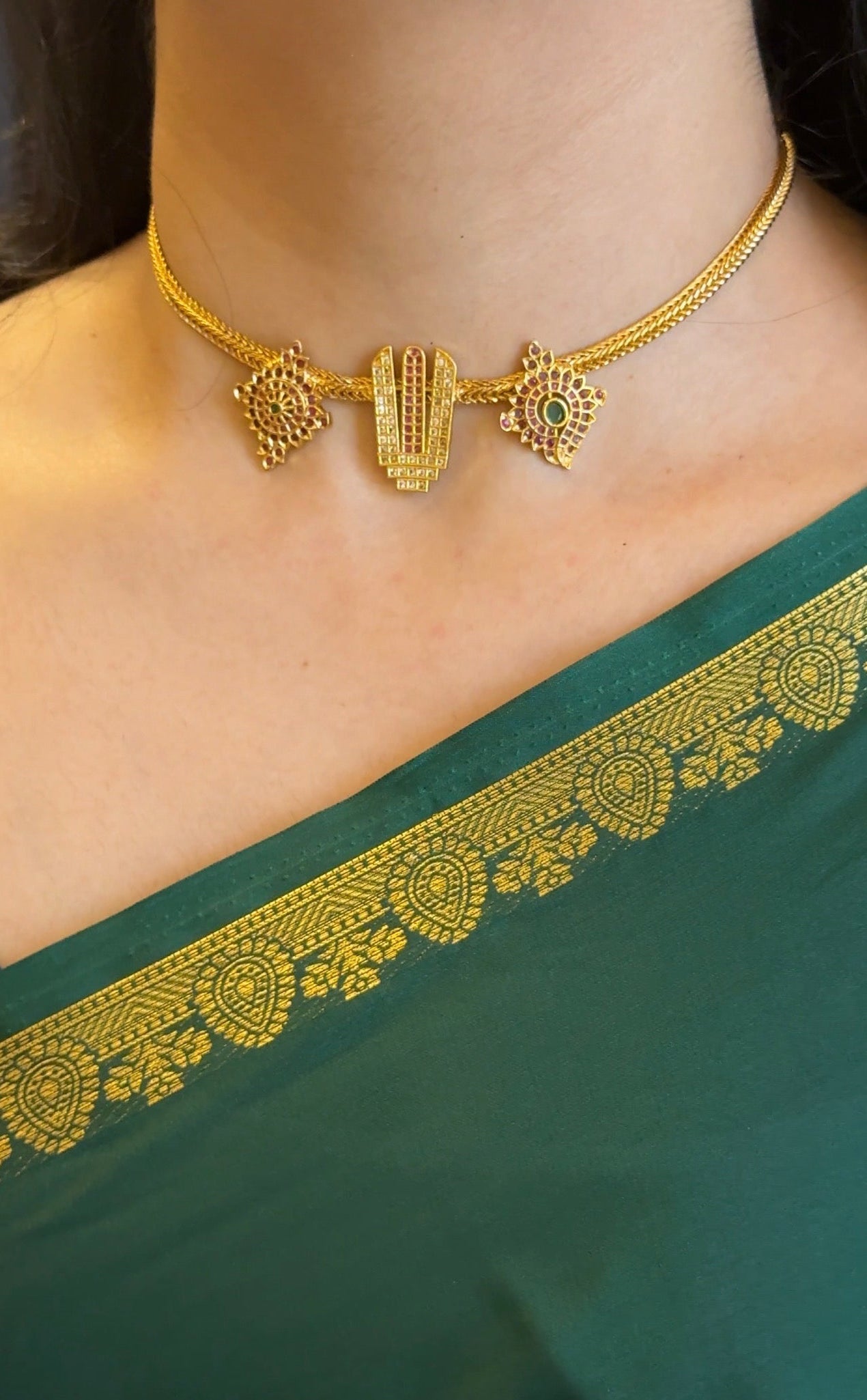 Idol Choker with Earrings