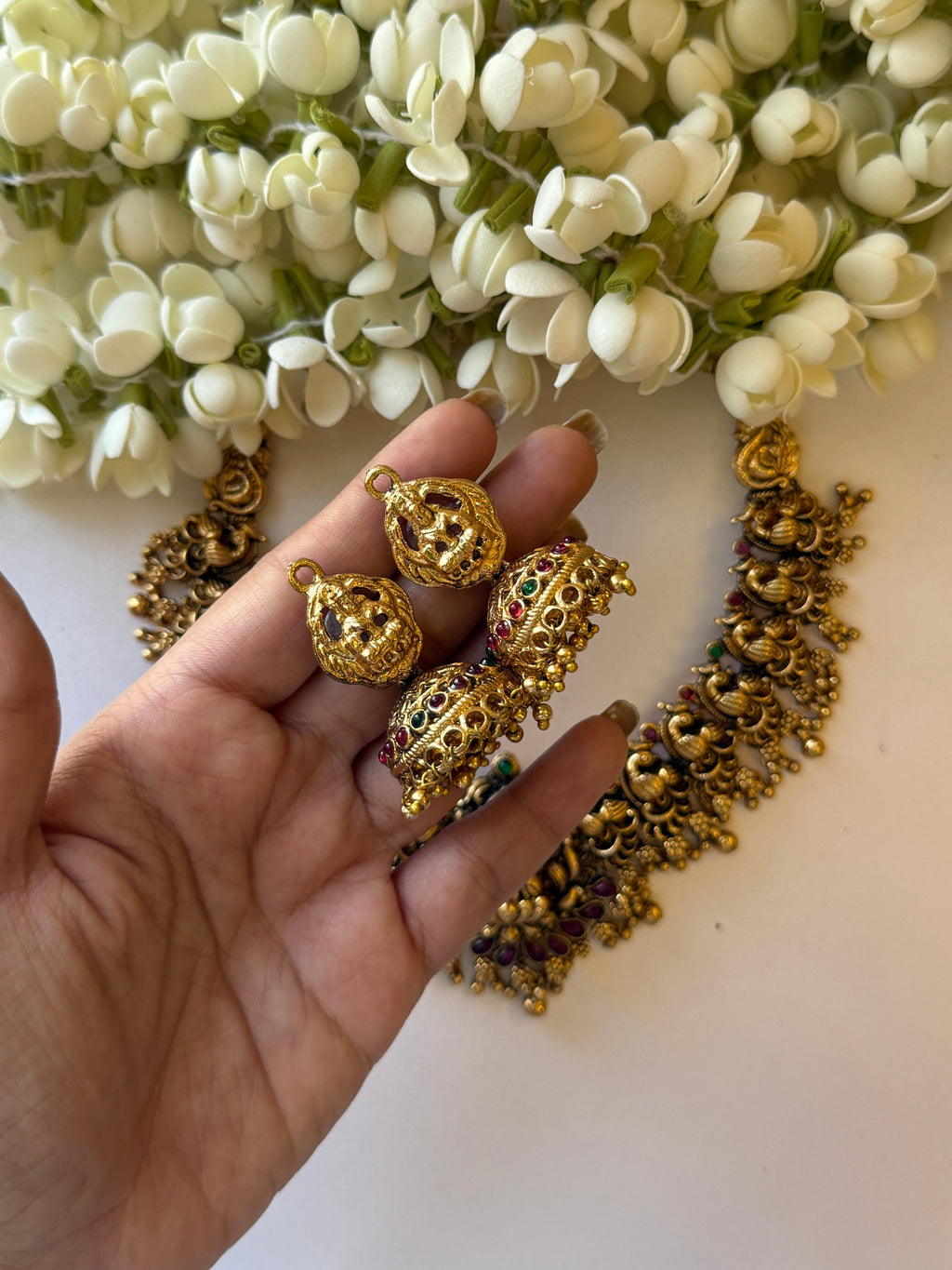 Viral Hansika  Nagas with Jhumkas