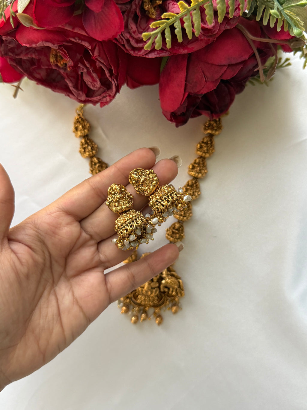 Lakshmi Nagas With Jhumka
