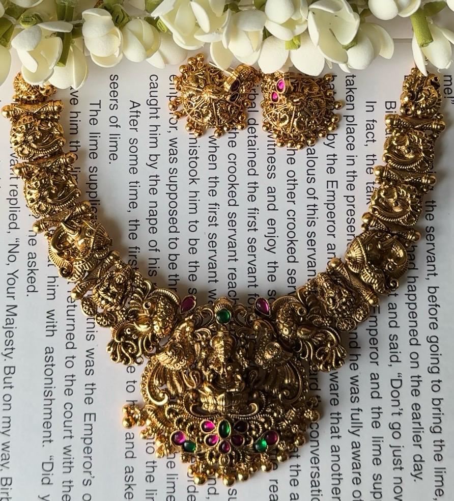 ANTIQUE LAKSHMI NEKLASE WITH JHUMUKKA