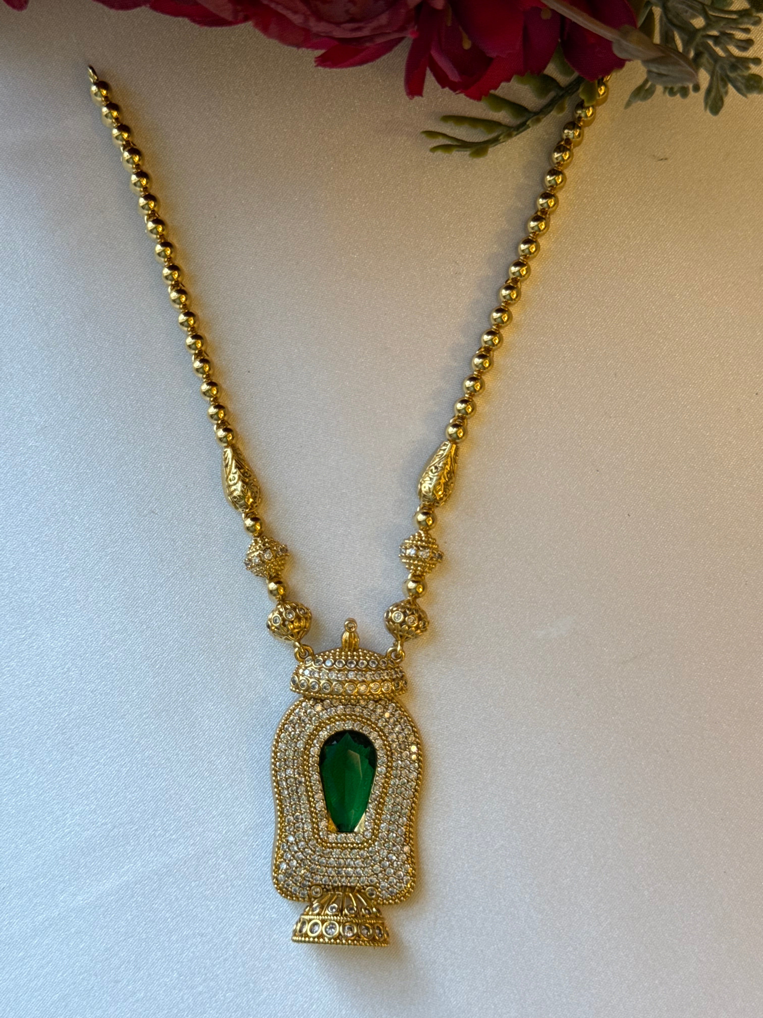 Ad stone Emerald with Jhumka