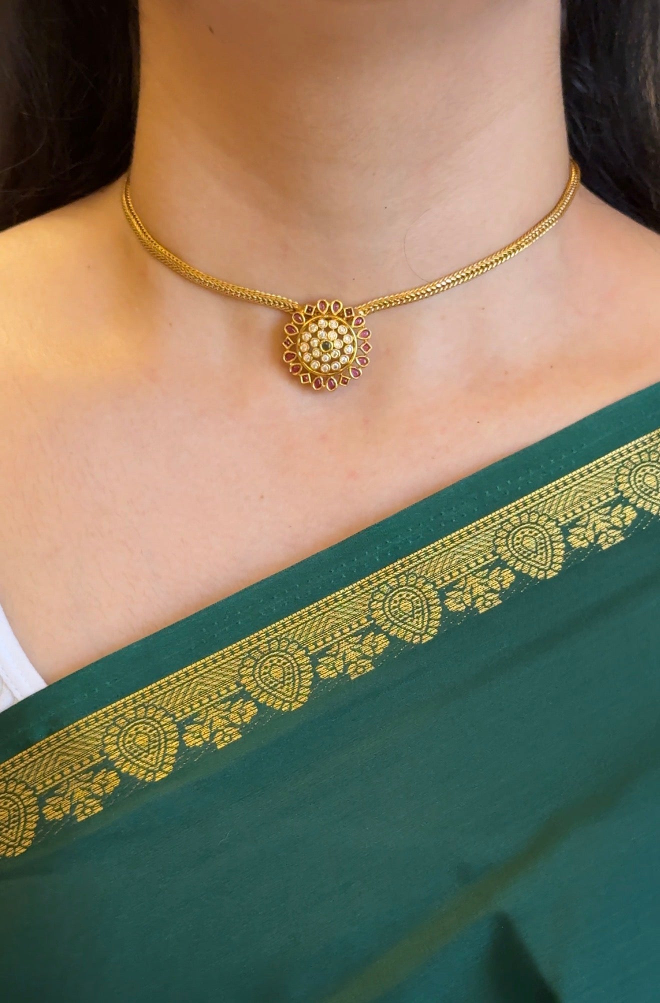 Flower Choker with Earrings