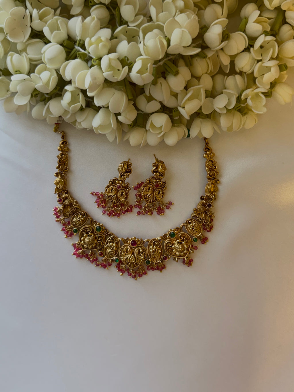 Non Idol Pink beads Necklace with Earrings