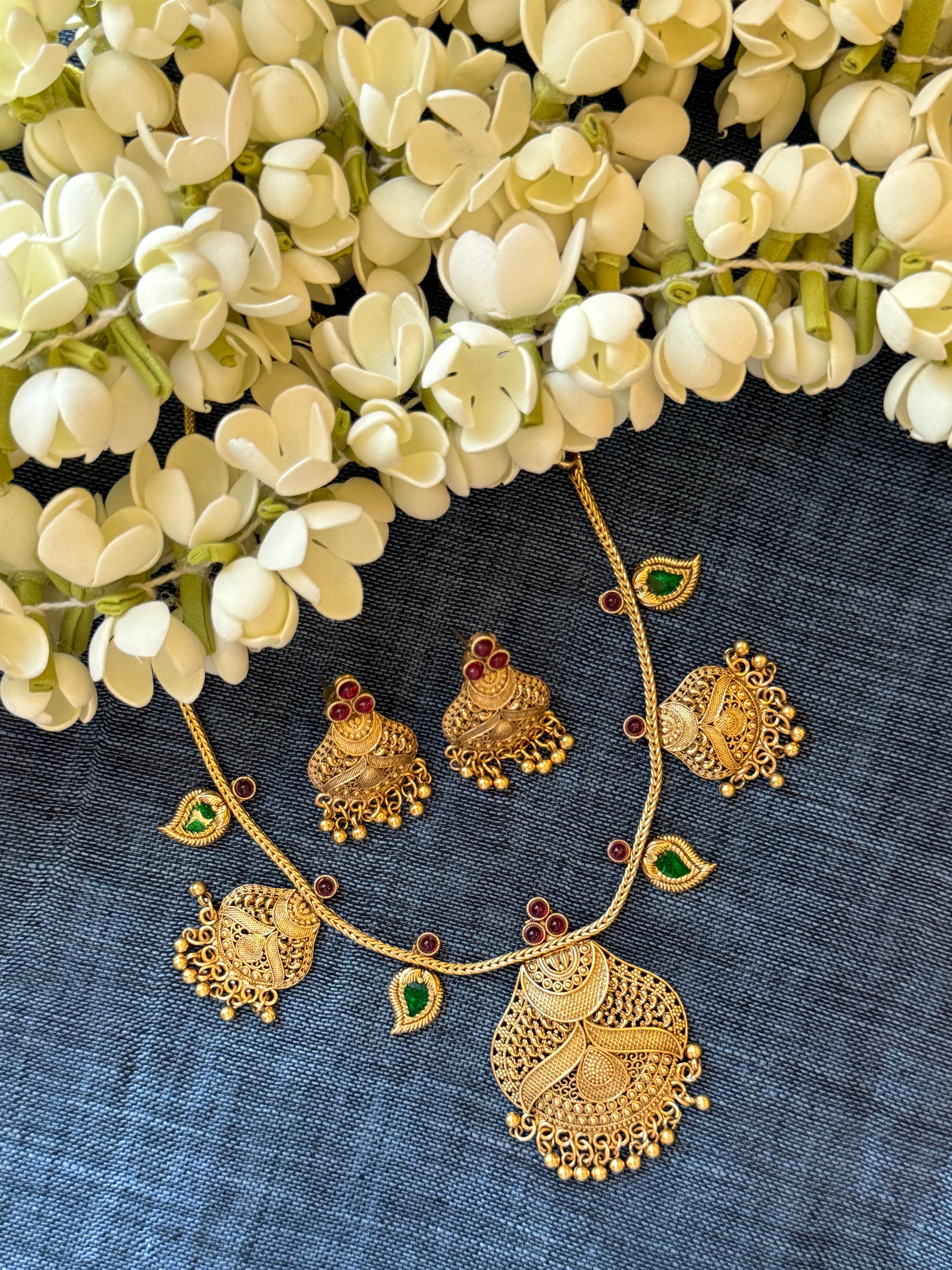 Non Idol Multi pendant Necklace