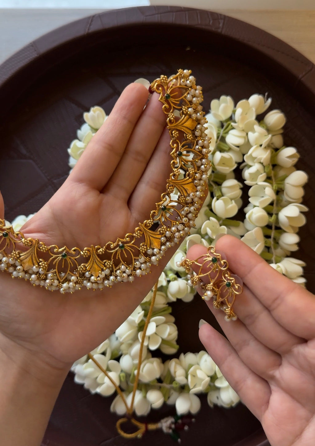 Non Idol Pearl Necklace with Earrings