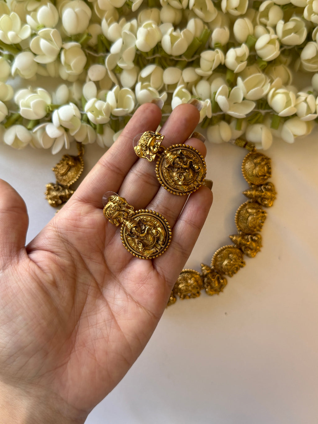 Samyuktha Ganesha Necklace with Earrings