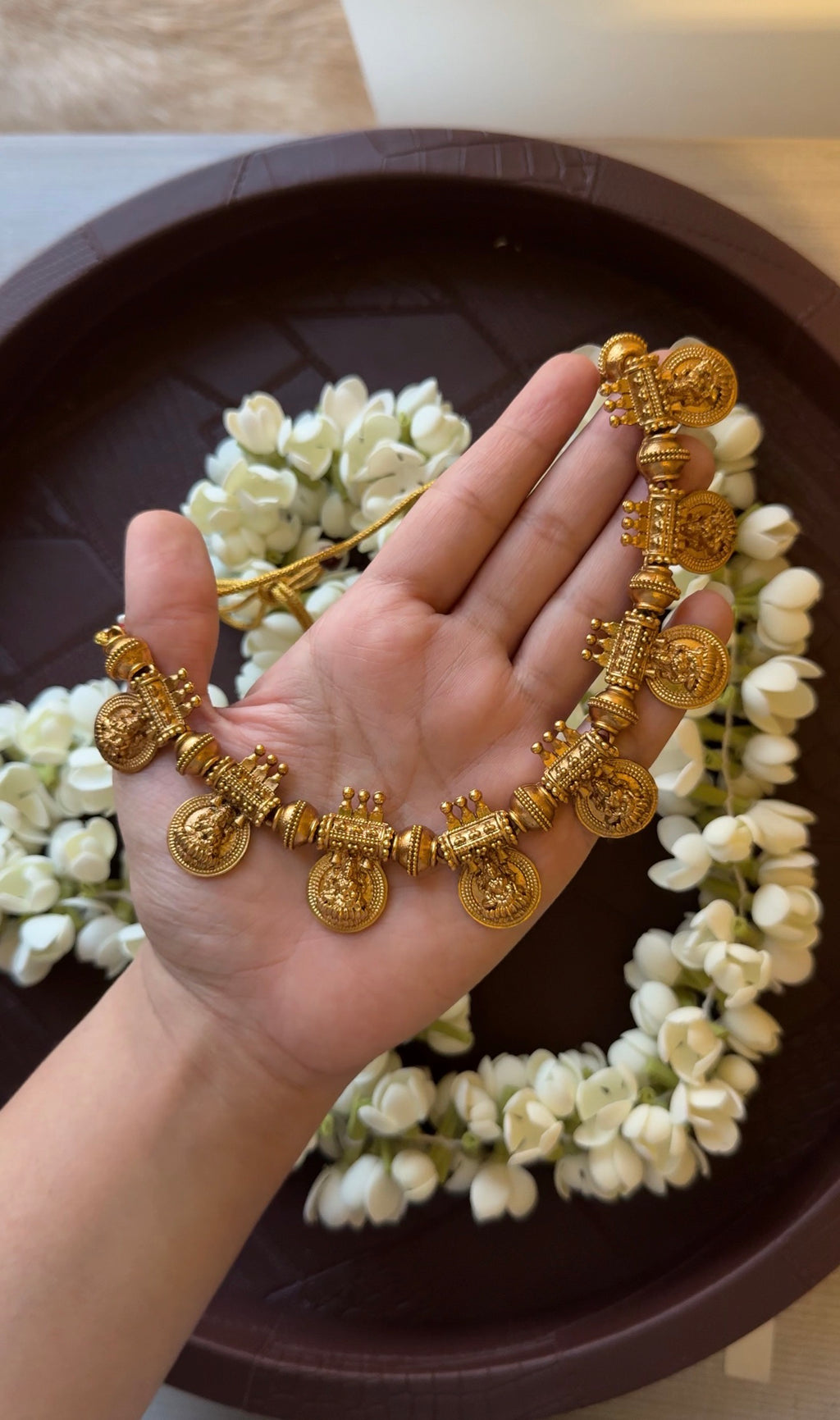 Coin Idol  Necklace with Earrings