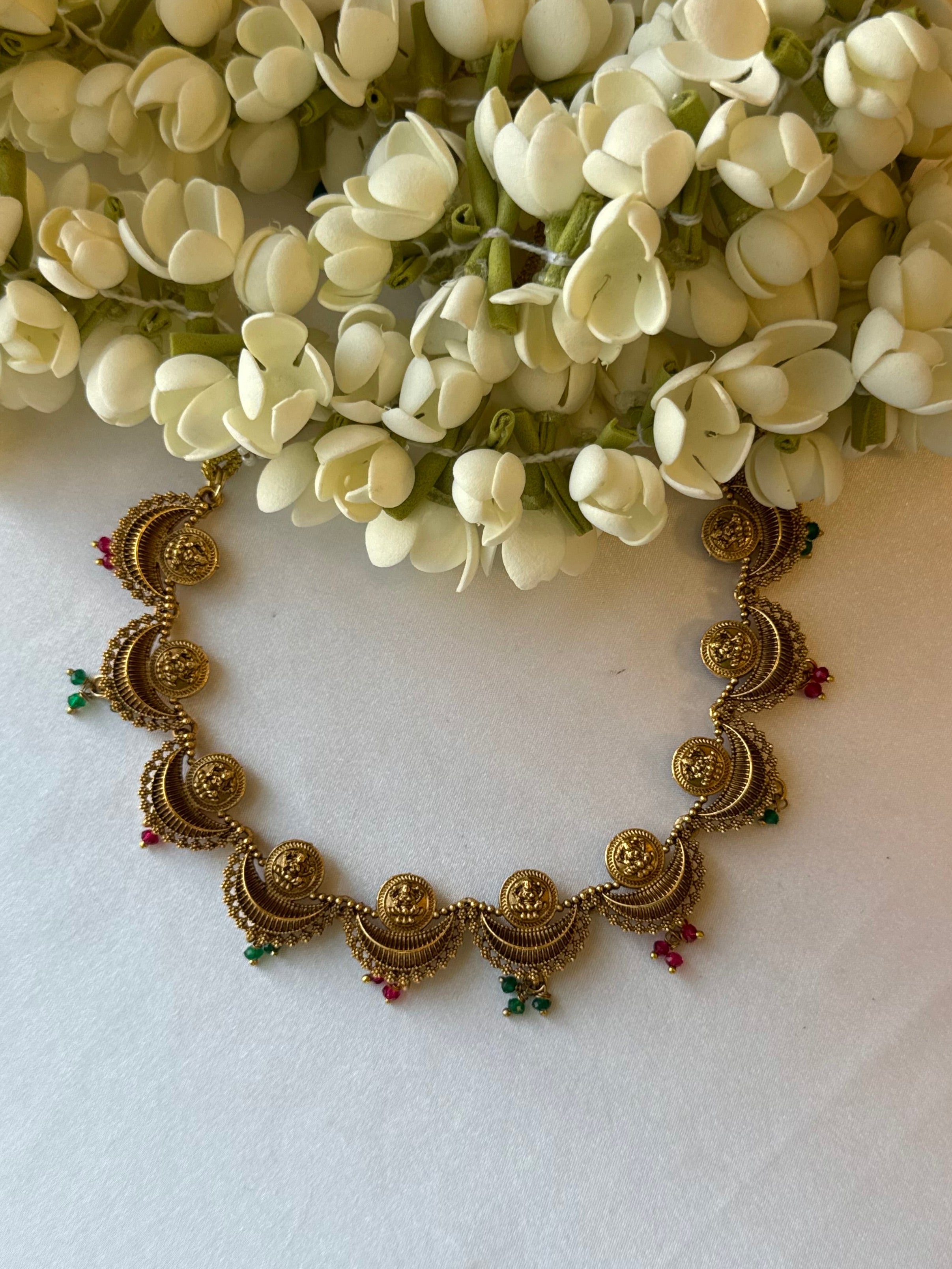 Viral Chandra Necklace with Earrings