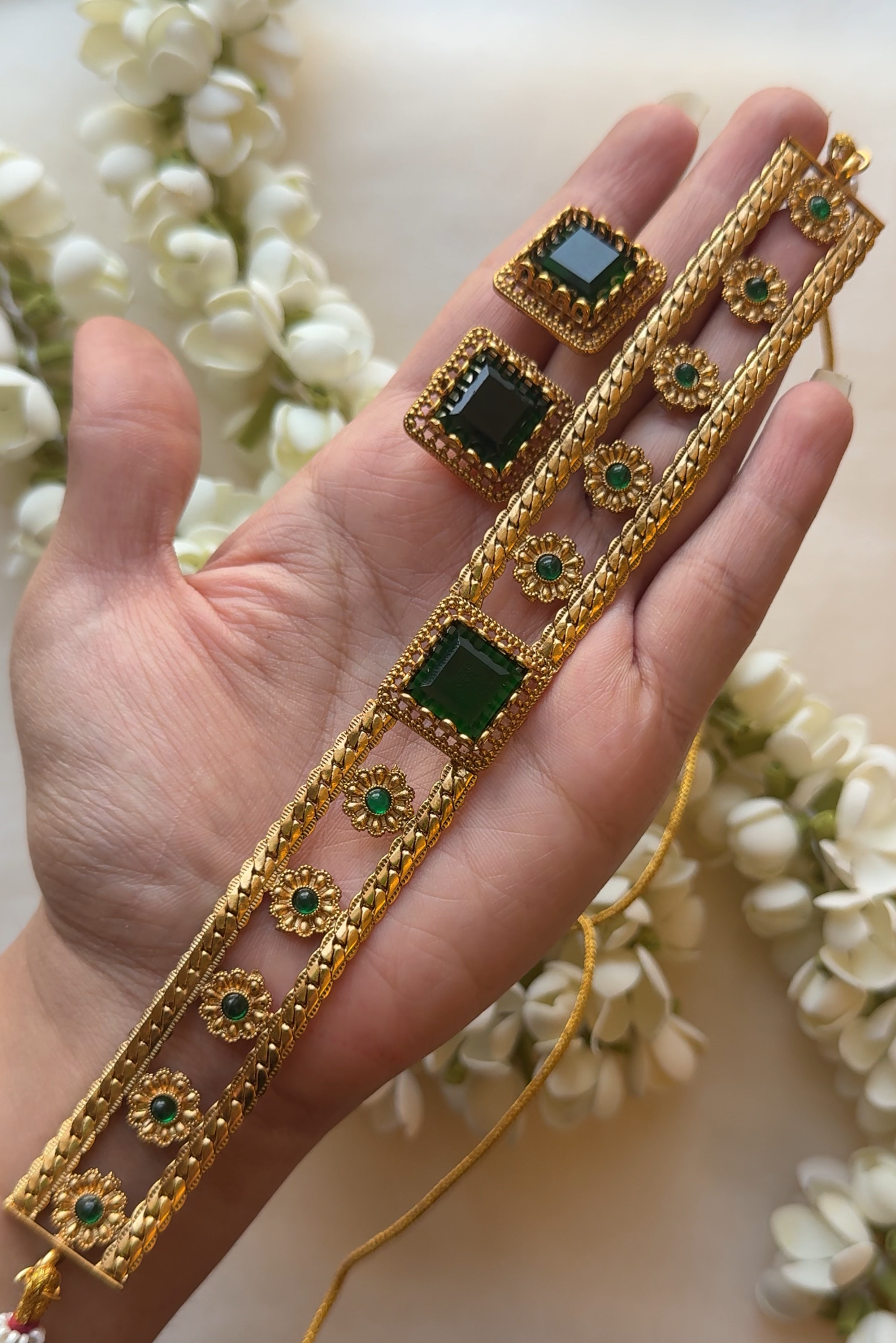 Emerald Green Choker with Earrings