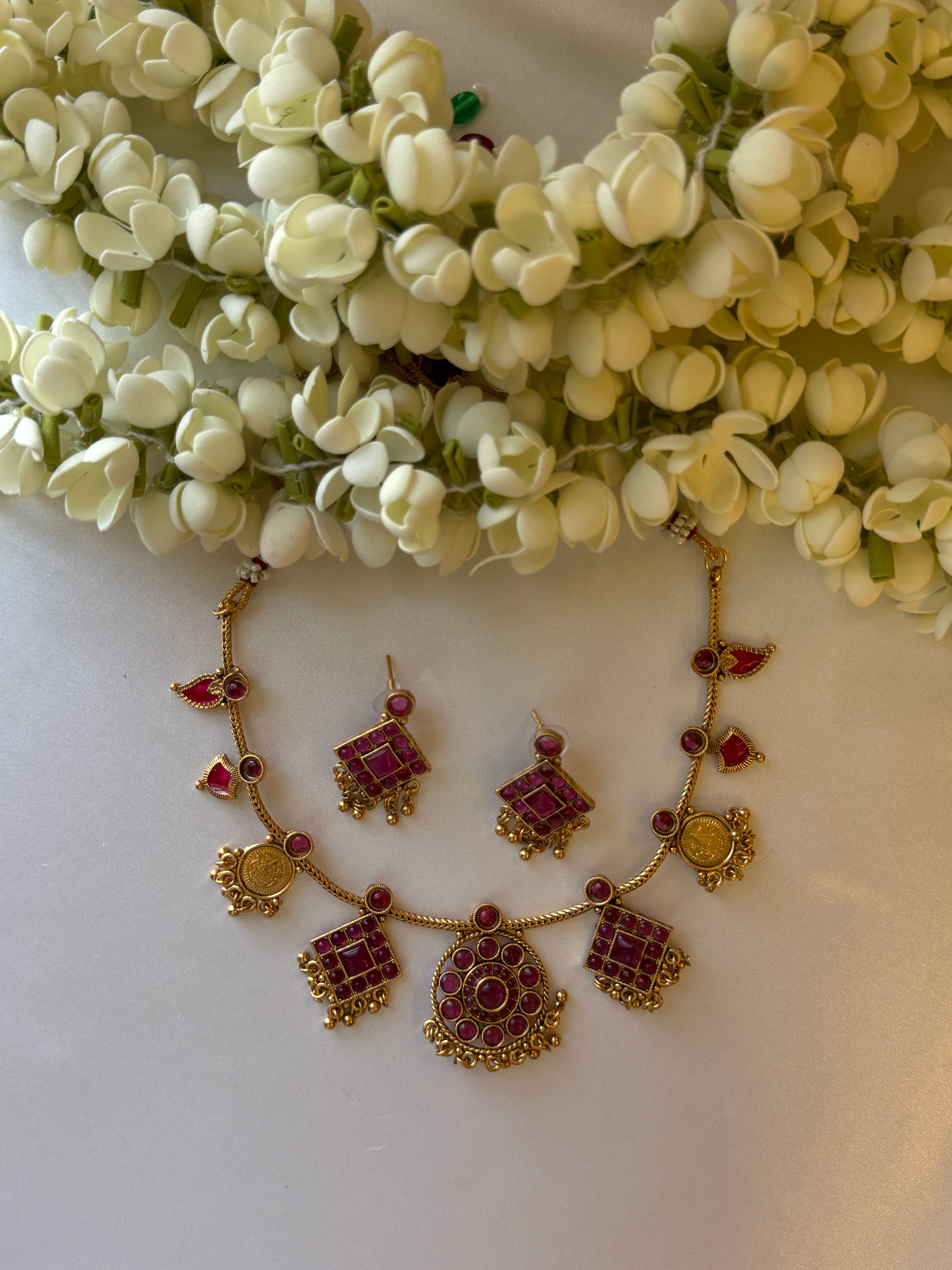 Multi Pendant Necklace with Earrings