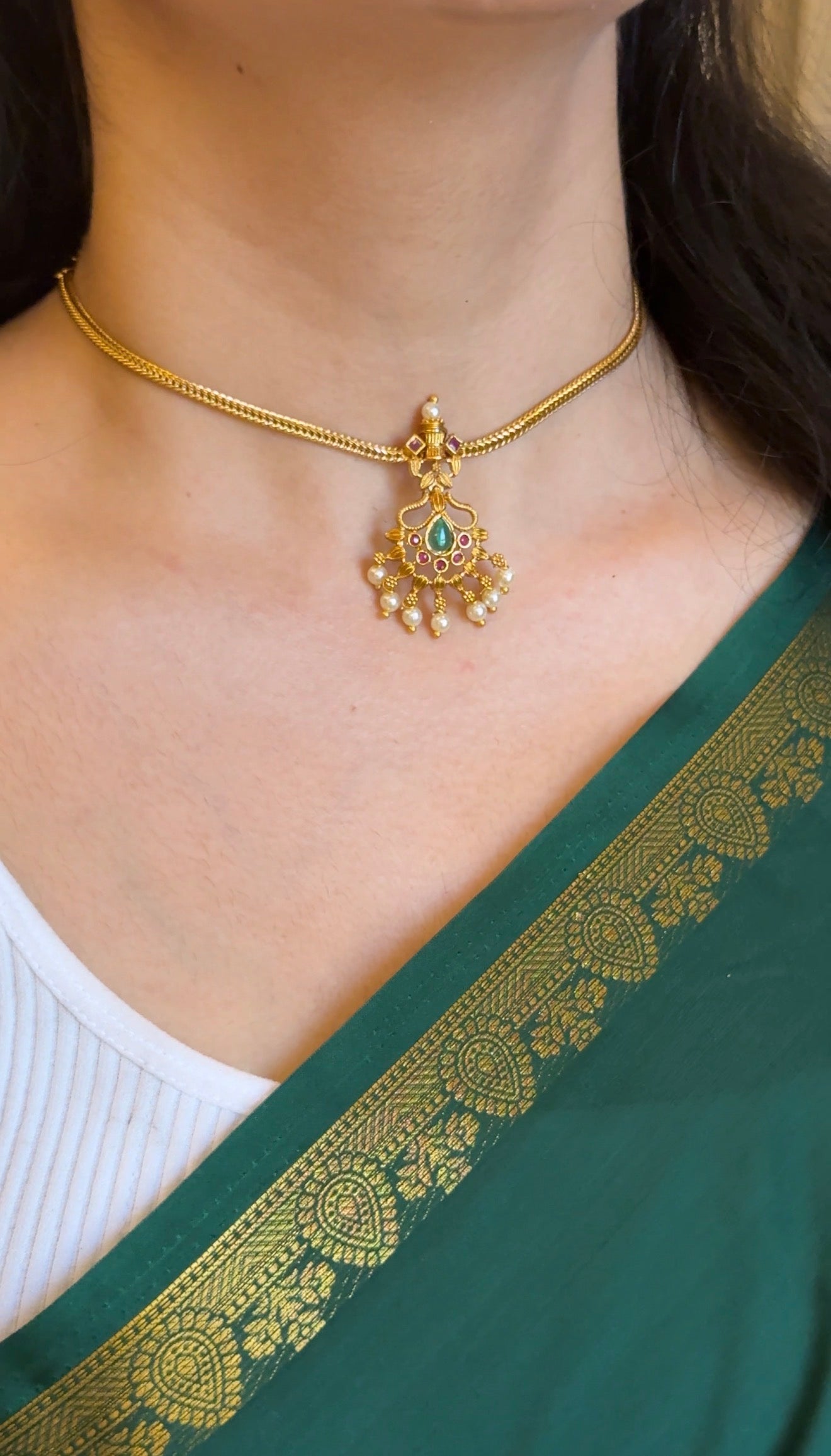 Simple choker with Earrings