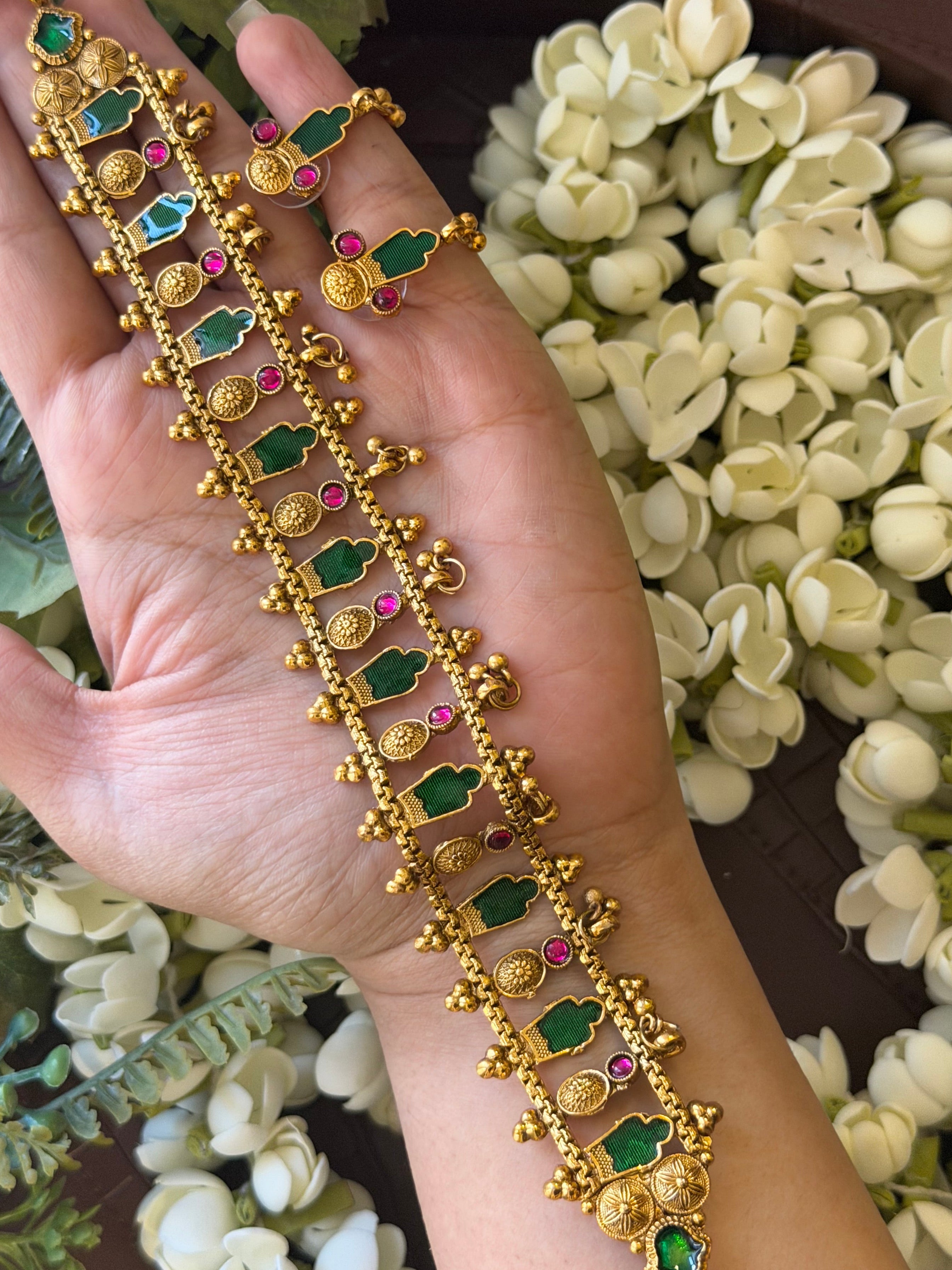 Green Palakka Choker with Earrings