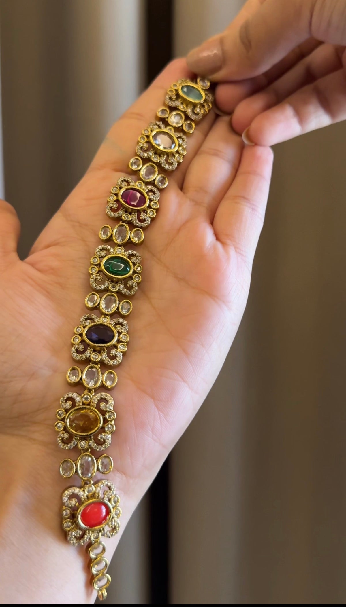 PREMIUM AD STONE CHOKER WITH EARRINGS