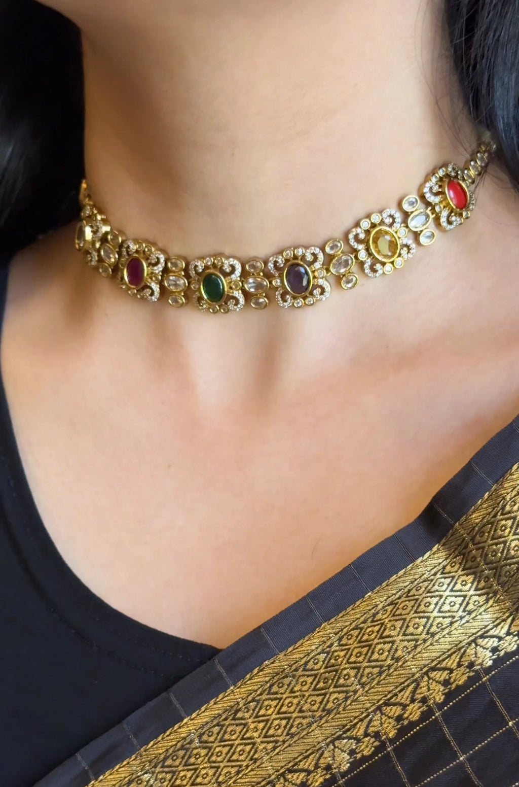 PREMIUM AD STONE CHOKER WITH EARRINGS