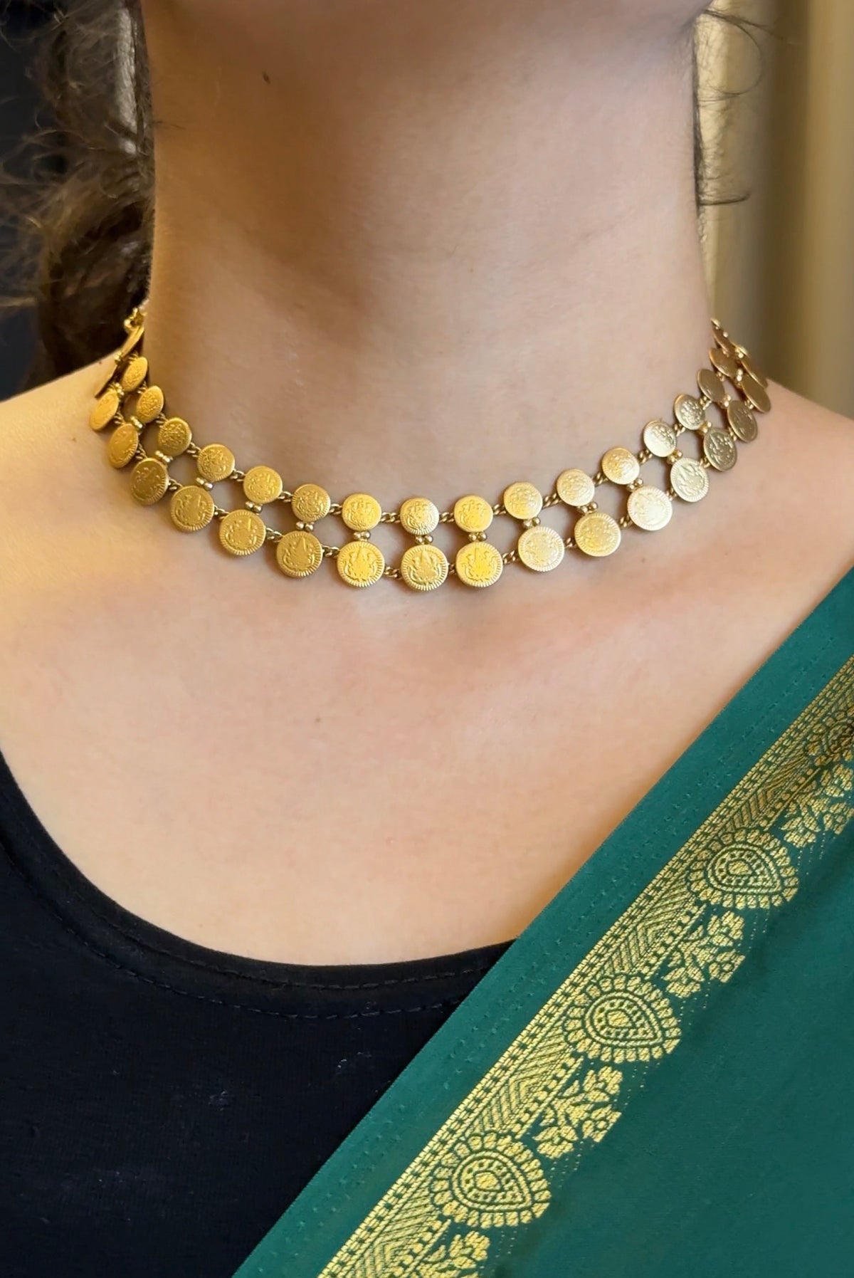 SOMPLE COIN CHOKER NECKLACE WITH EARRINGS