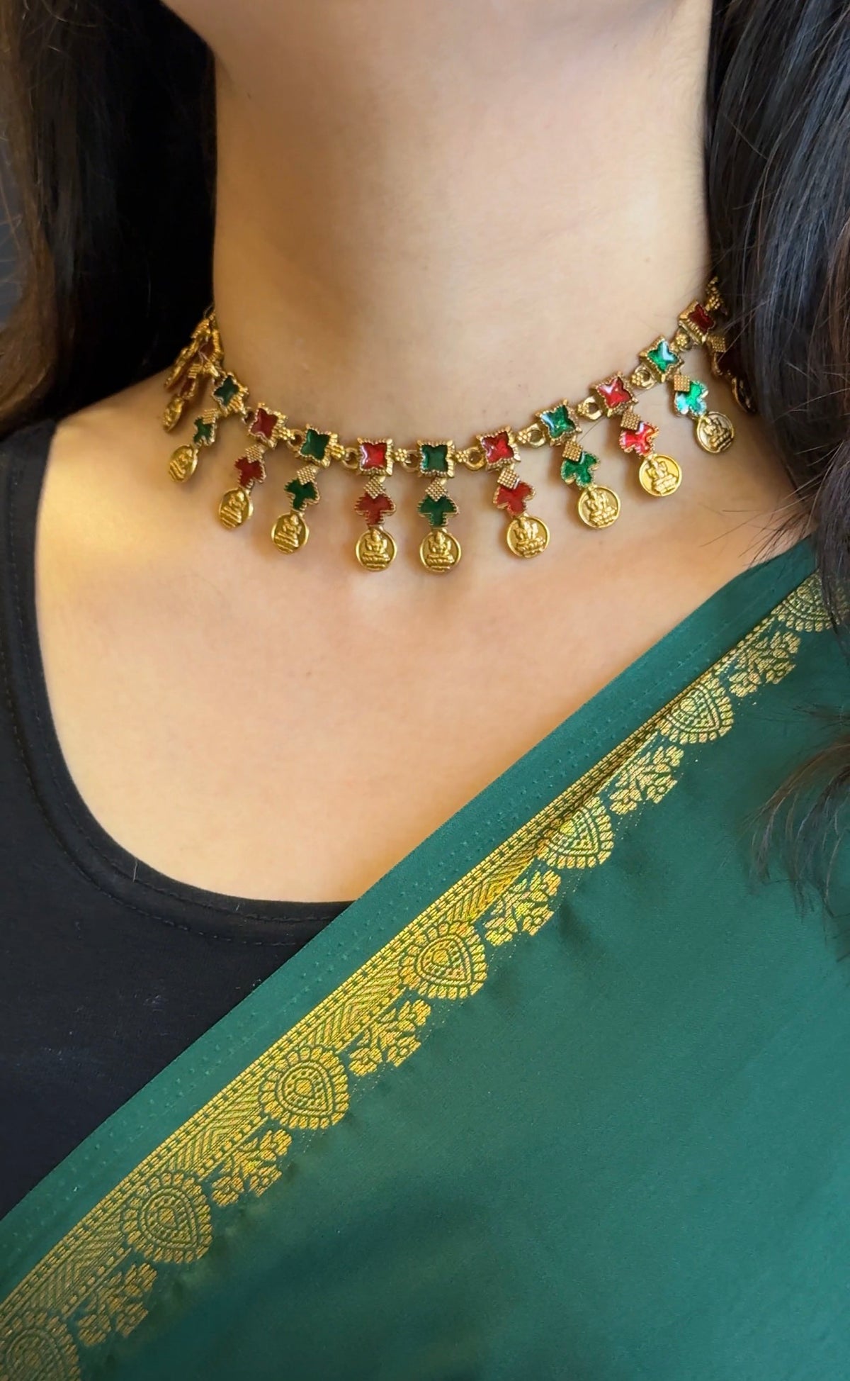 MULTI NECKLACE WITH EARRINGS