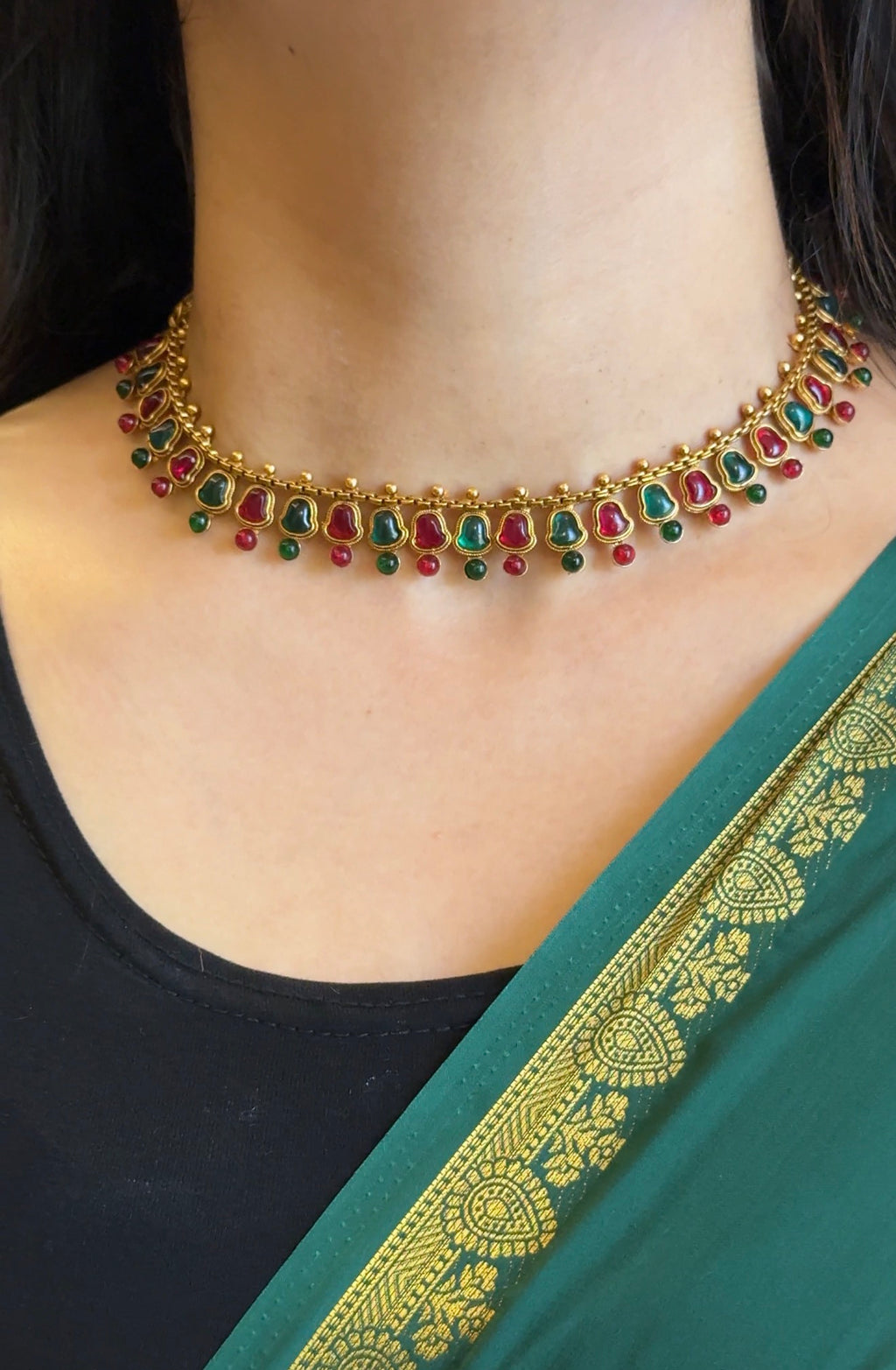 MULTI KEMP NECKLACE WITH EARRINGS