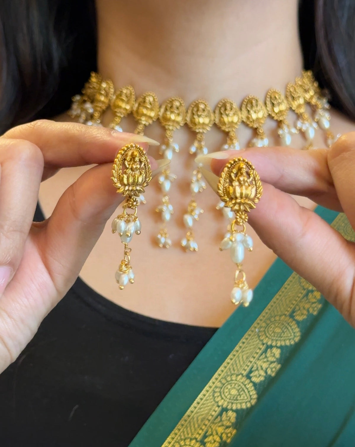 PREMIUM RICEPEARL NECKLACE WITH EARRINGS