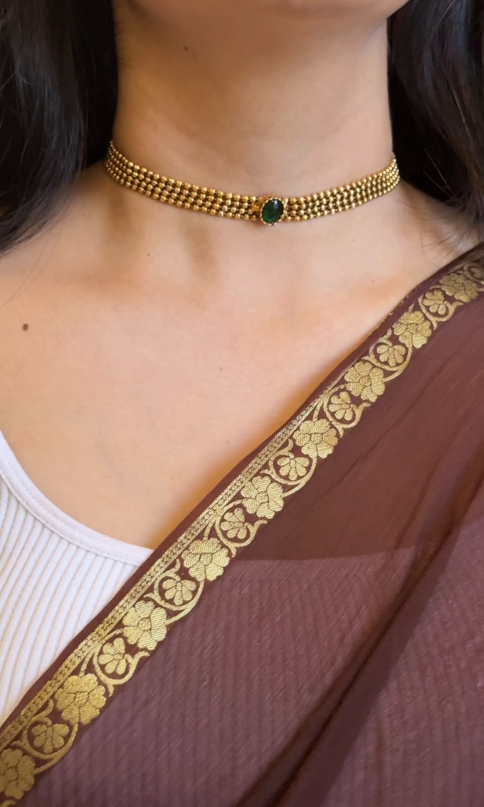 Simple Emerald Choker with Studs&nbsp;